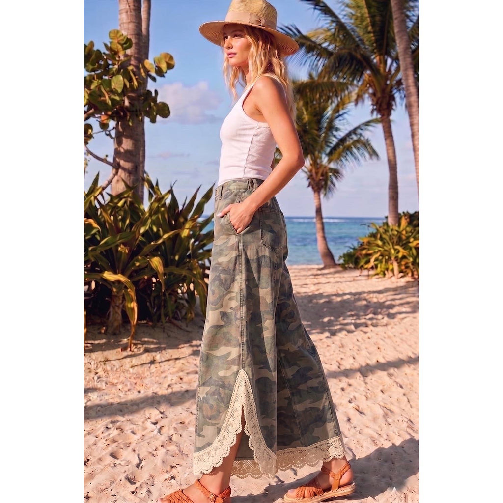 Lace Tulip Washed Camo Relaxed Fit Jean