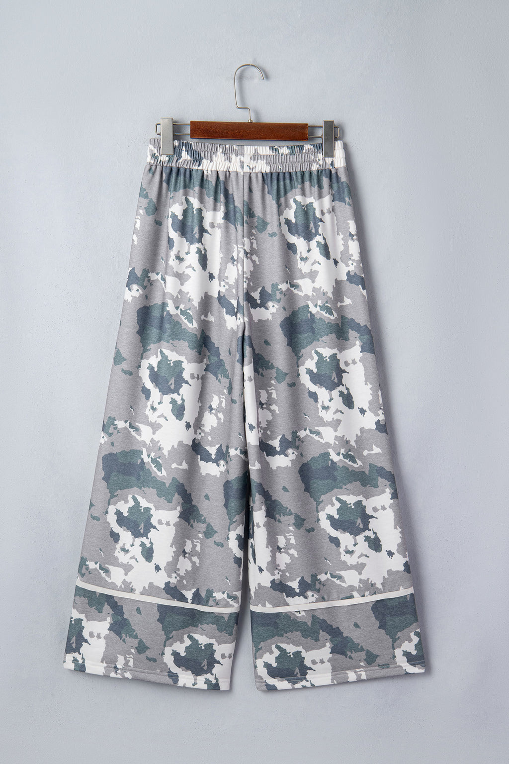 Brown Camouflage Print Contrast Lace-up Raw Edge Pocketed Loose Pants